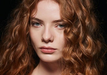 Todas hablan del volumen go-go, el peinado sencillo de verano que puedes conseguir en tan solo unos pocos pasos y tres productos.